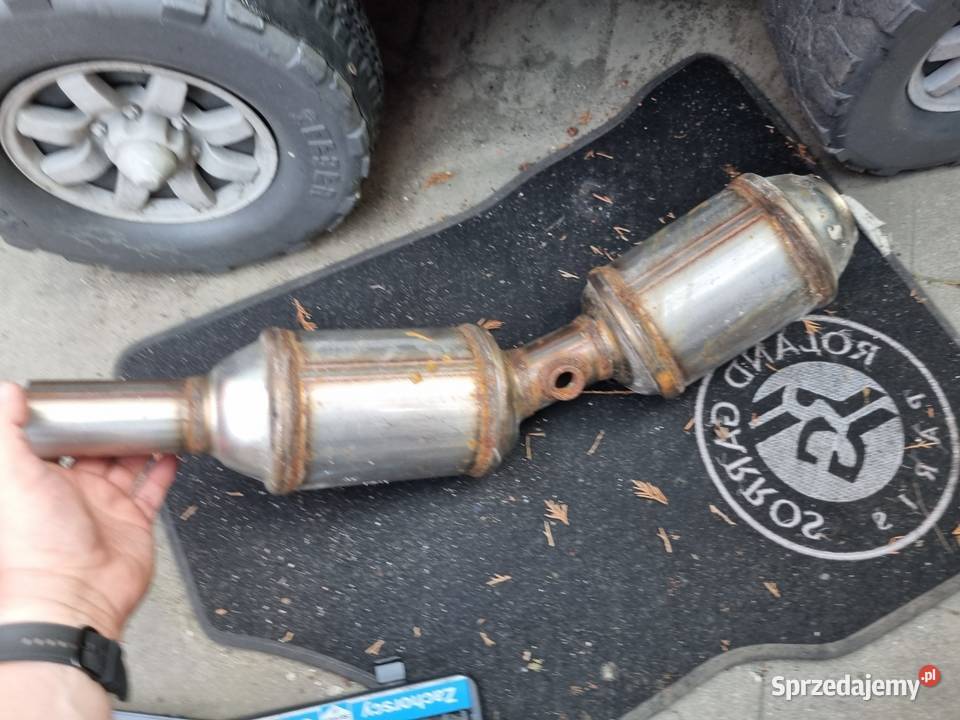 Nowy Katalizator Podwójny Dwa Katalizatory 2 sprzedam