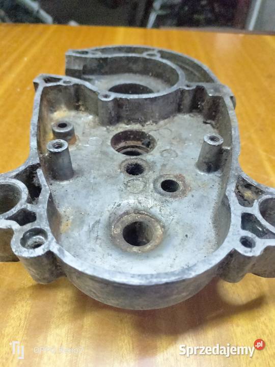 Karter lewy silnika s38 Łubno