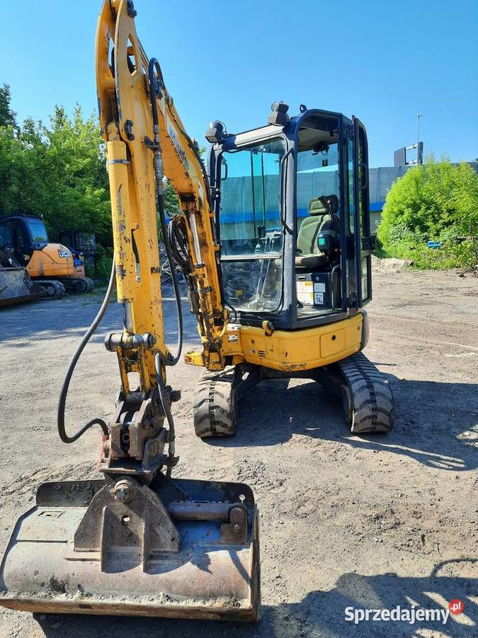 KOMATSU PC 26MR3 Częstochowa