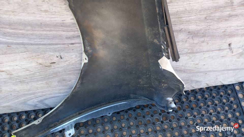 TOYOTA AVENSIS T25 LIFT BŁOTNIK PRZÓD PRAWY 6T1 Zbierkowo sprzedam
