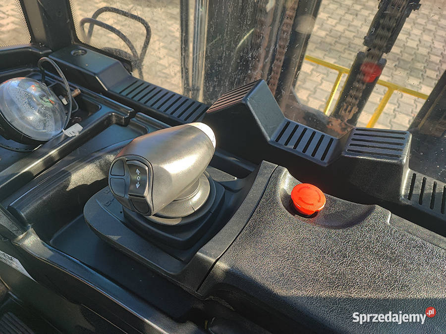 Wózek elektryczny reach truck do pracy w niskich Kęty sprzedam