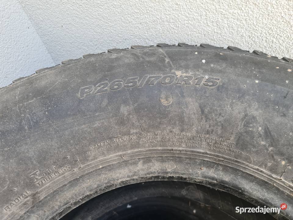 8 opon terenowych i 1 felga Lublin
