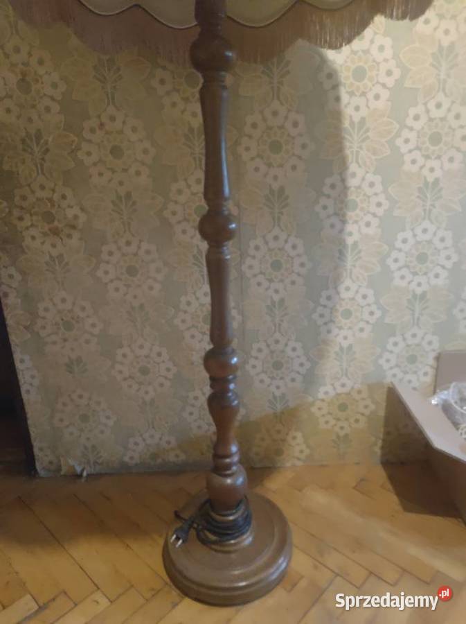 WYSOKA STARA LAMPA PODŁOGOWA drewniana abażur lubuskie Nowa Sól