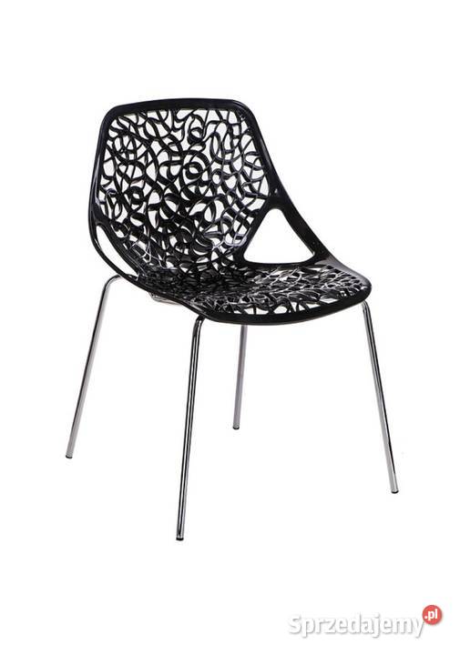 Piękne czarne ażurowe krzesło