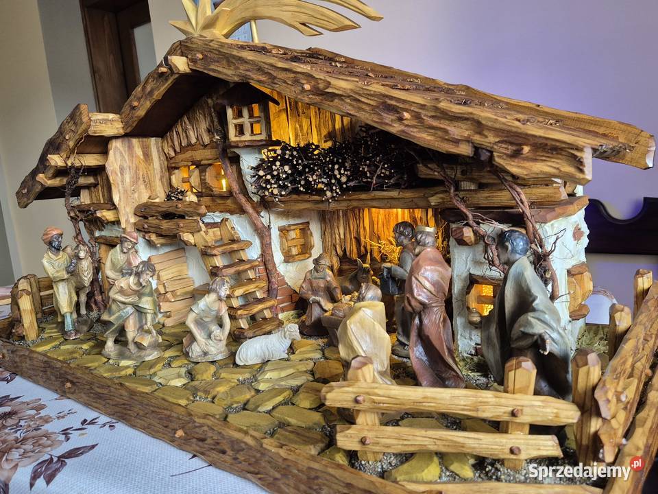 Duża szopka Bożonarodzeniowa z figurami Żywiec