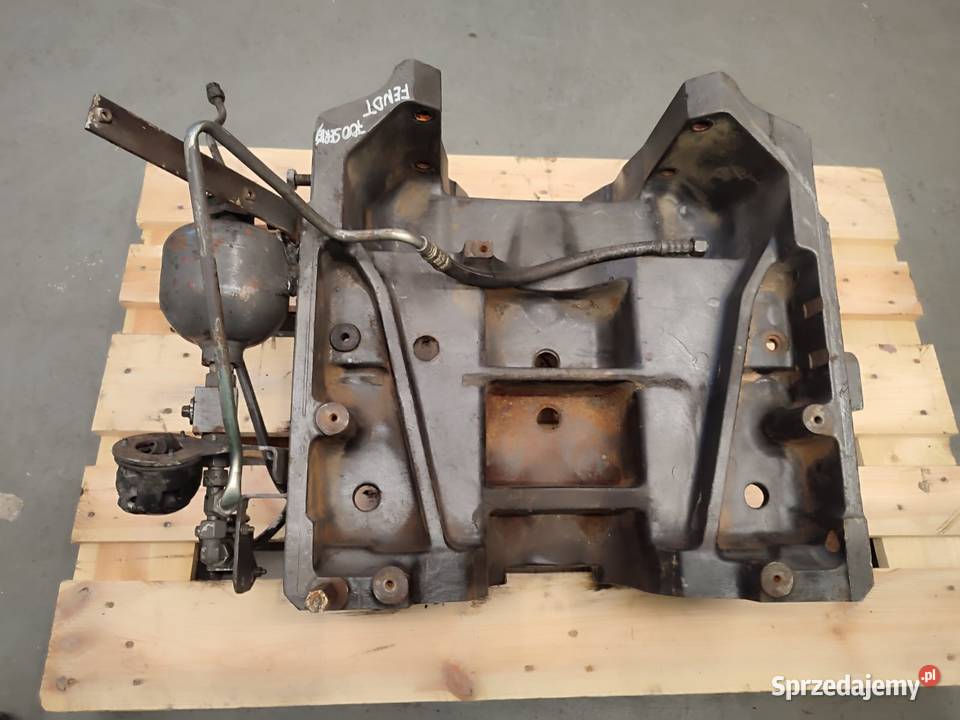 Wspornik mostu napędowego M117300010041A FENDT Wilkowo