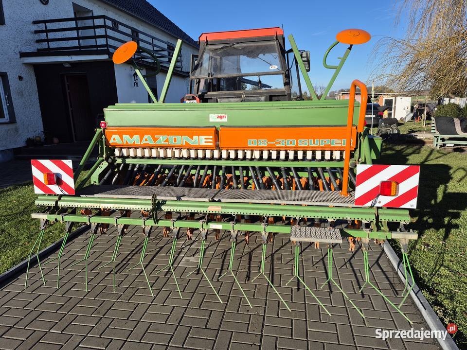 Siewnik zbożowy Amazone D8 30 SUPER nieuszkodzony Maszyny rolnicze