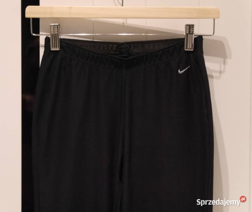 Nike świetne spodnie dzwony legginsy 34 XS Wrocław