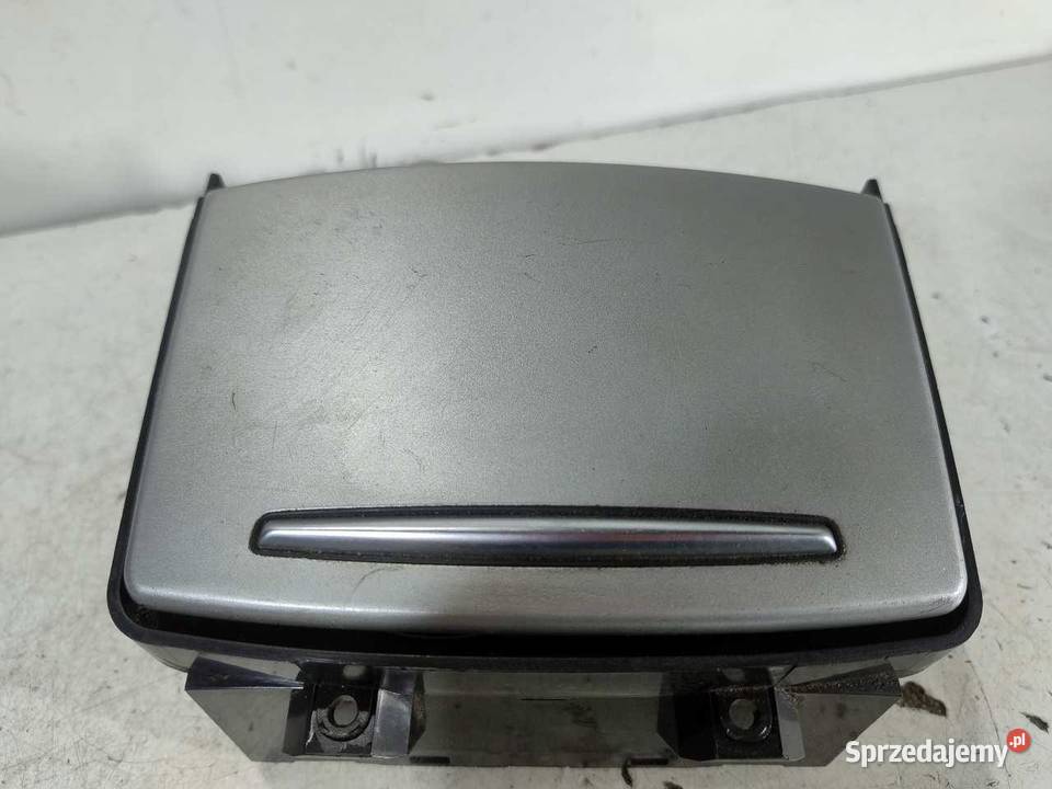 SCHOWEK NA NAPOJE POPIELNICZKA AUDI A6 C6