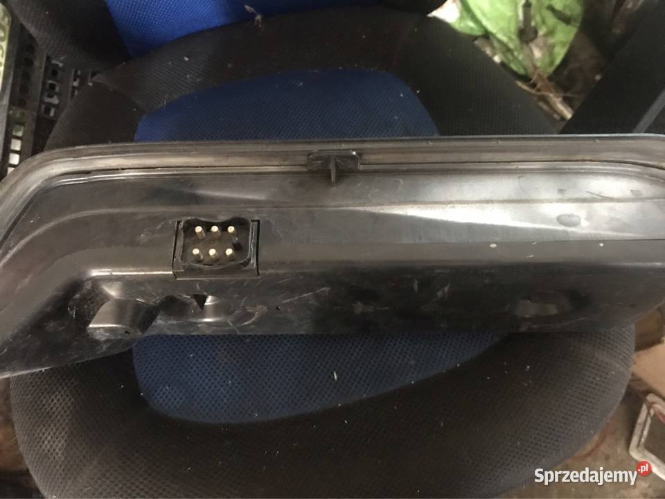 Lampa tylna mercedes w124 osobowe