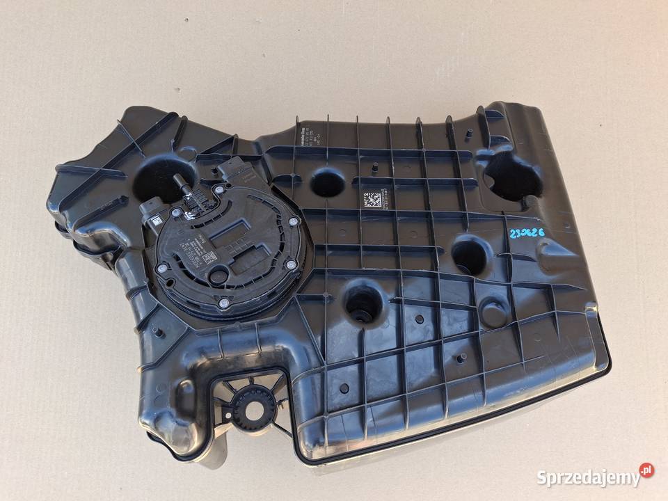 MERCEDES EKLASA W213 ZBIORNIK ADBLUE ADBLUE Bieleń sprzedam