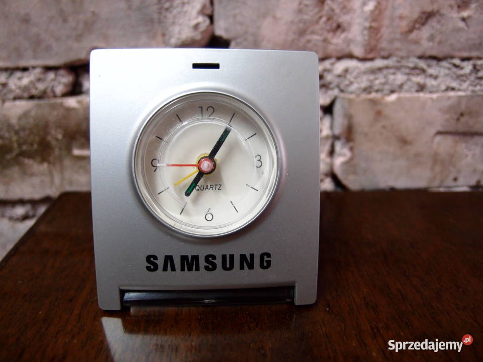 Stylowy kompaktowy budzik Samsung bateria 15V AA Łódź