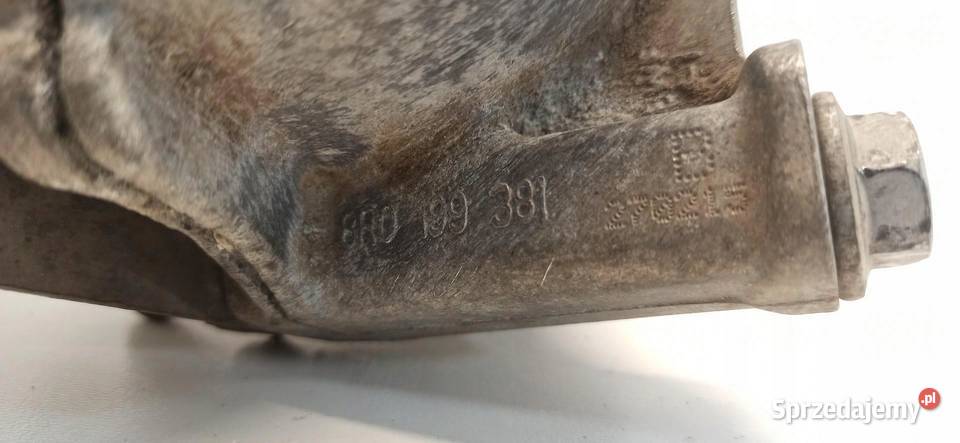 AUDI Q5 PODUSZKA ŁAPA SILNIKA LEWA 8R0199381B