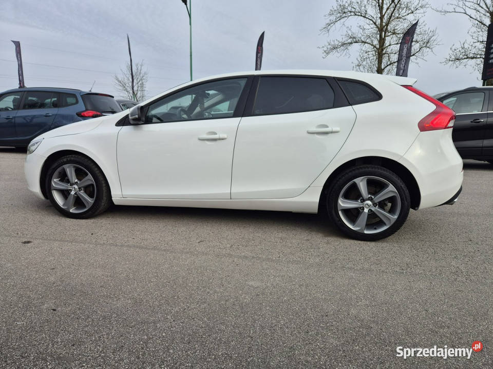 Volvo V40 20D 120 D2 II 2012 kujawsko-pomorskie Gniewkowo