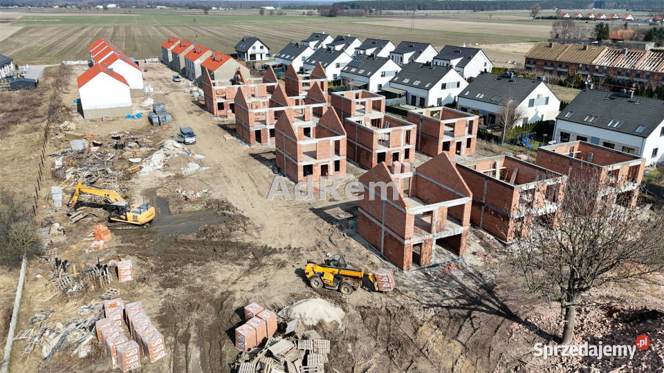 Dom bliźniak 9286m Czernica 92.86m2 sprzedam