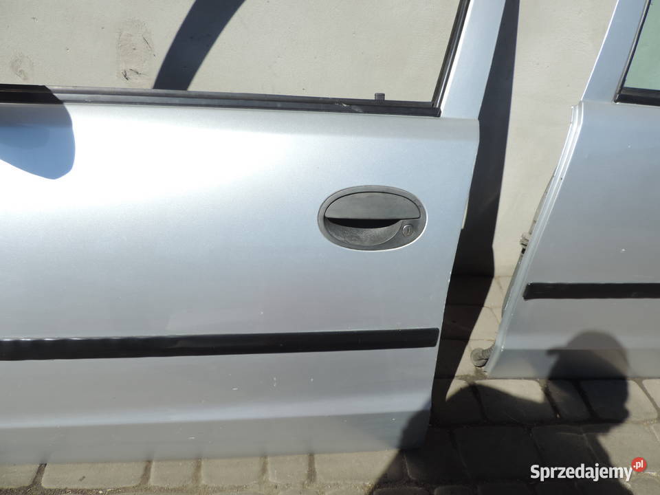 OPEL CORSA C 5D DRZWI LEWY PRZÓD Z147 Nowy Sącz