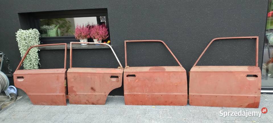 Fiat 125p komplet drzwi Fabryczne oryginały opolskie Olesno sprzedam