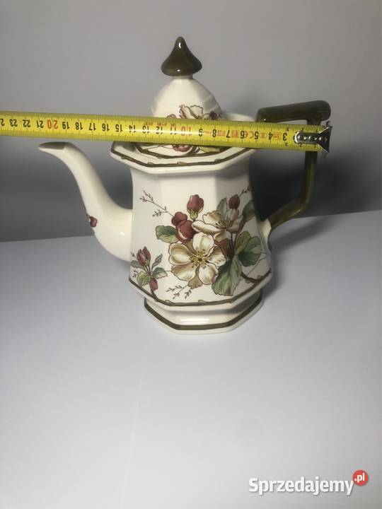 Dzbanek figurki patera porcelana