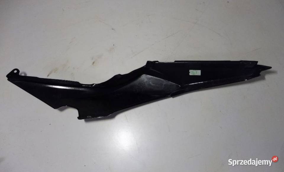 Kawasaki Z650 zadupek prawy 1719r A529
