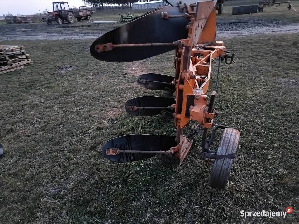 Pług 3 obrotowy huard PR65T nieuszkodzony Ossowa