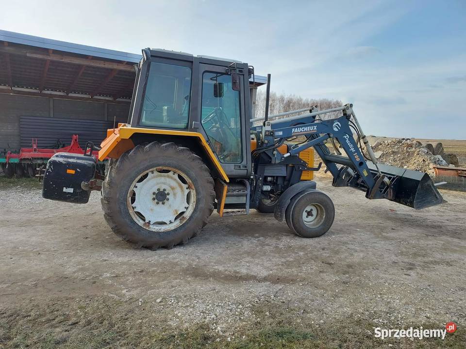 Renault 8512 z turem łódzkie Wola Krzysztoporska