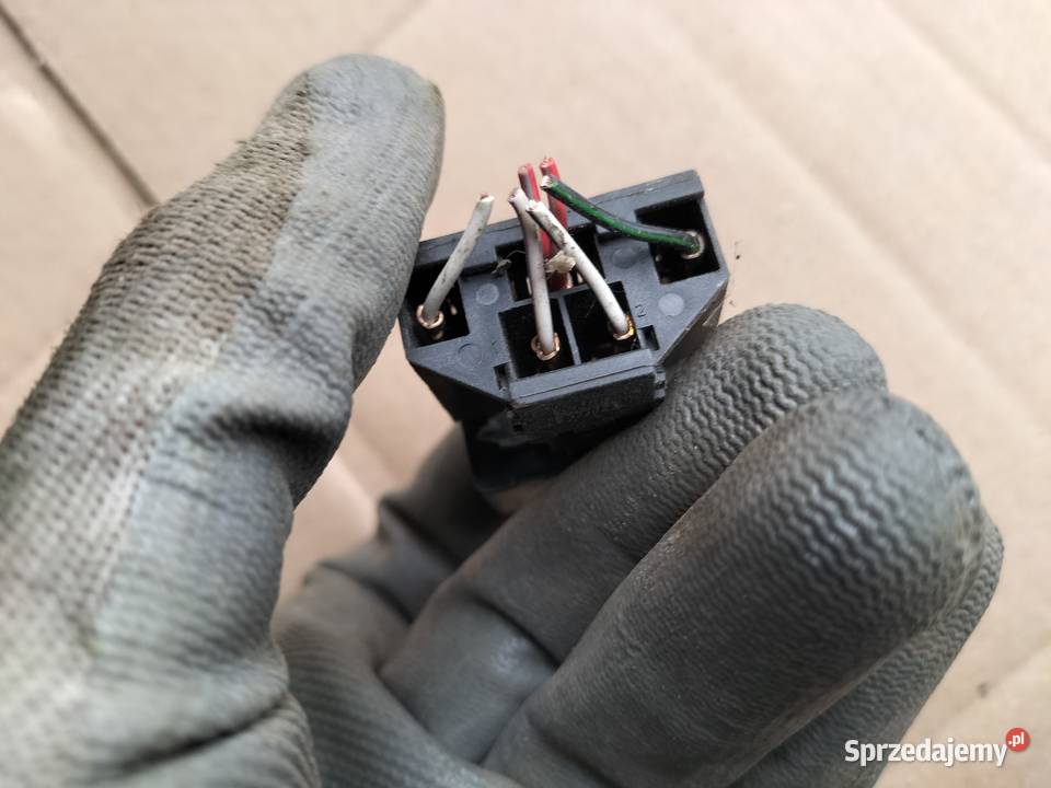 AUDI A4B5 A4 B5 4D0959855 WŁĄCZNIK PANEL Kamień-Kolonia