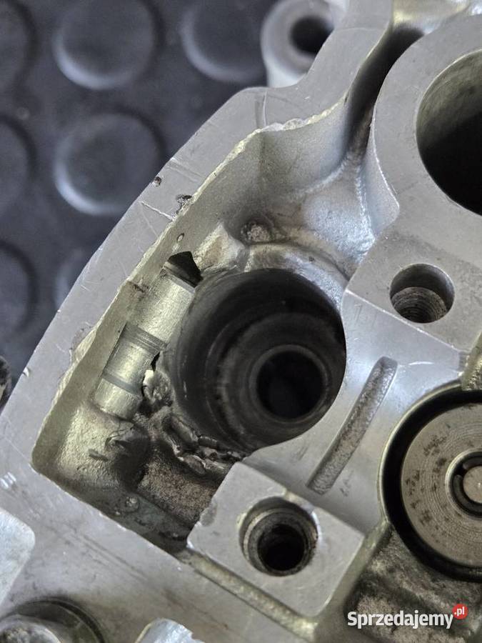 Części silnikowe yzf 250 01 13r głowica kartery Teklinów