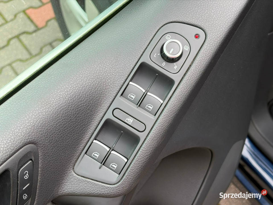 Volkswagen Tiguan 14 TSI Podgrzewane fotele Hak tempomat Lipówki