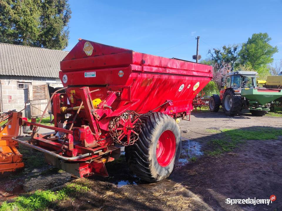 Rozrzutnik do wapna Bredal 8 ton Chełm