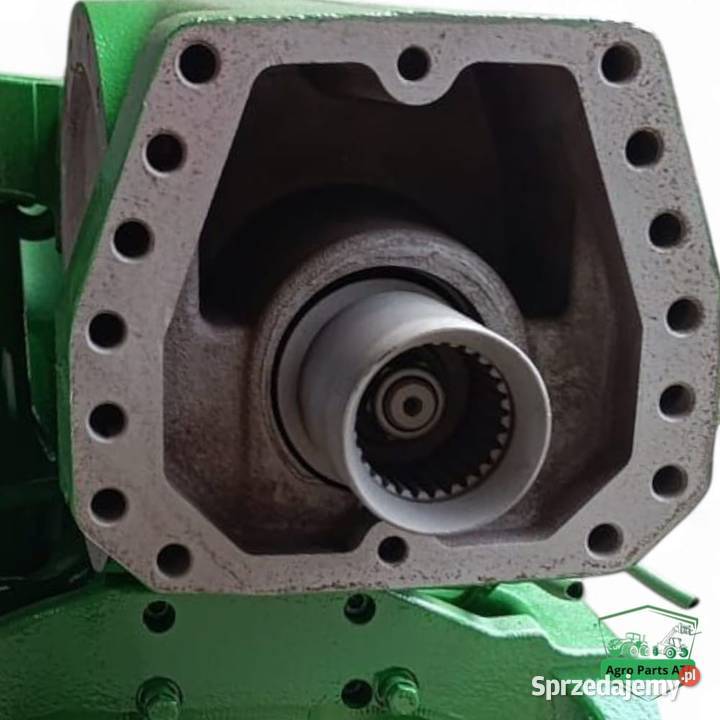 Wspornik przedniej osi L213733 John Deere 6155R podlaskie Ciechanowiec