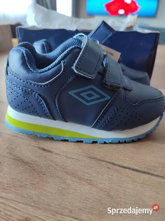 Umbro rozmiar 23 Sportowe Milicz