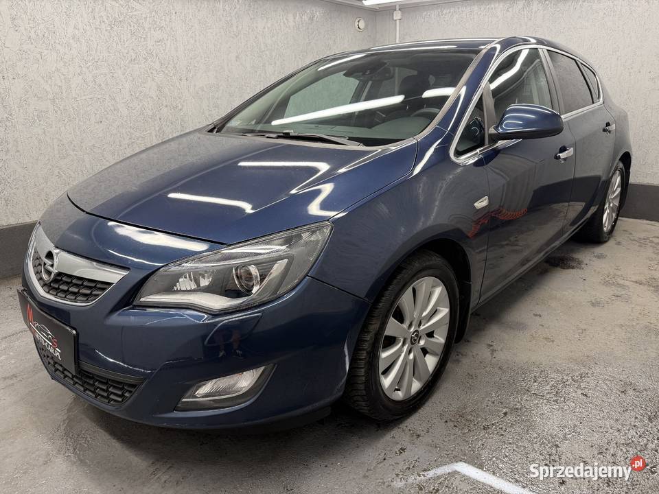Opel Astra 2010 17 Diesel Xenon Salon Czujniki 4/5 Astra Poznań