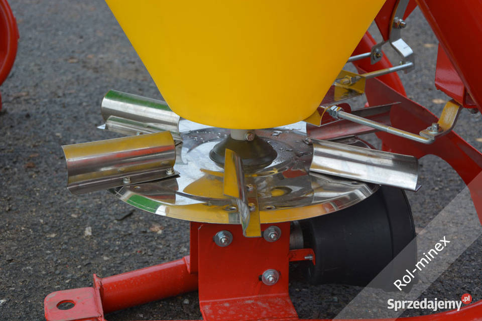 Nowy Rozsiewacz do nawozów nawozu Lejek 1 Maszyny rolnicze Grójec