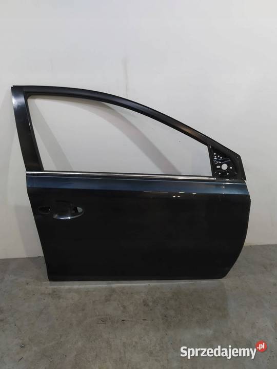 DRZWI PRAWE PRZÓD 1H2 Toyota Auris II 2012 Rok produkcji 2013 sprzedam