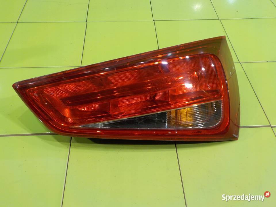 AUDI A1 8X 14 TFSI 11r 3D lampa prawa tyl w osobowe mazowieckie Suków