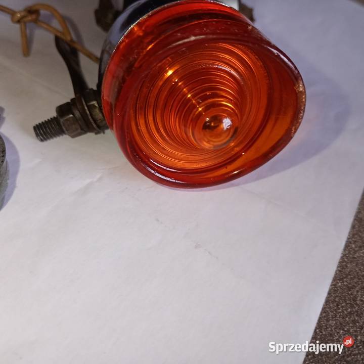 stare kierunkowskazy chyba pierwszego harleya Wrocław