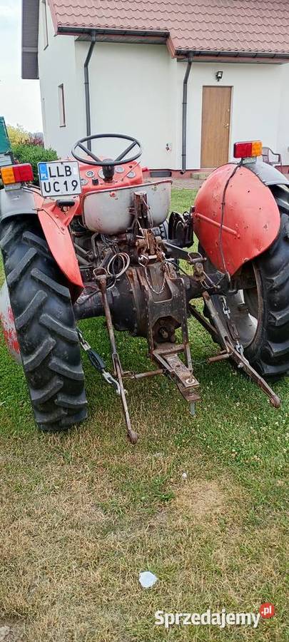 Ciągnik Massey Ferguson MF 135