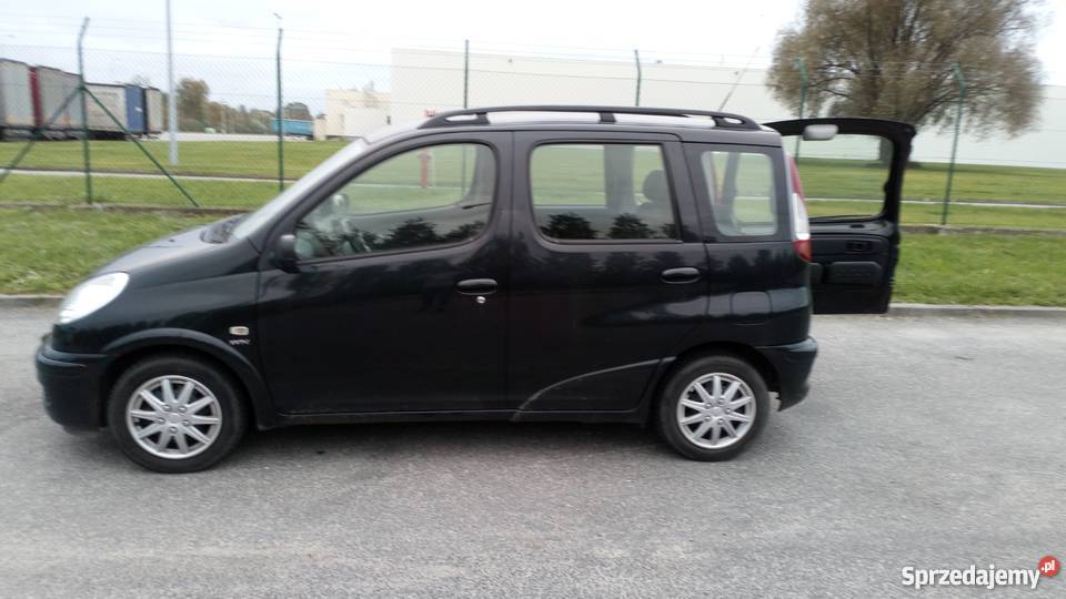 Toyota yaris verso lift Yaris Verso mazowieckie Żyrardów sprzedam