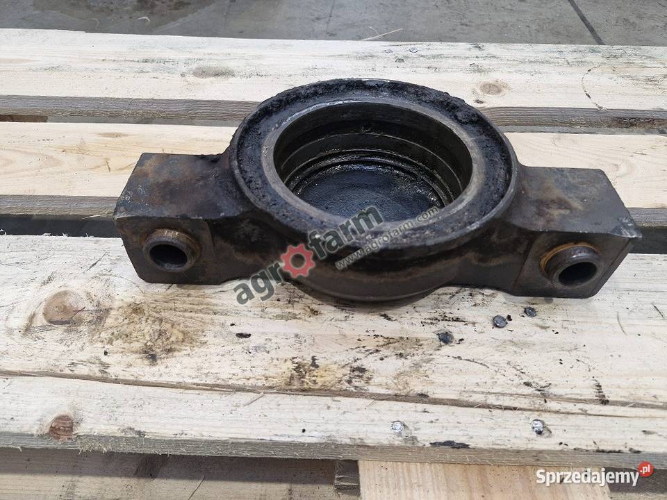 Podpora mostu Renault Ceres 95 Cergos 330