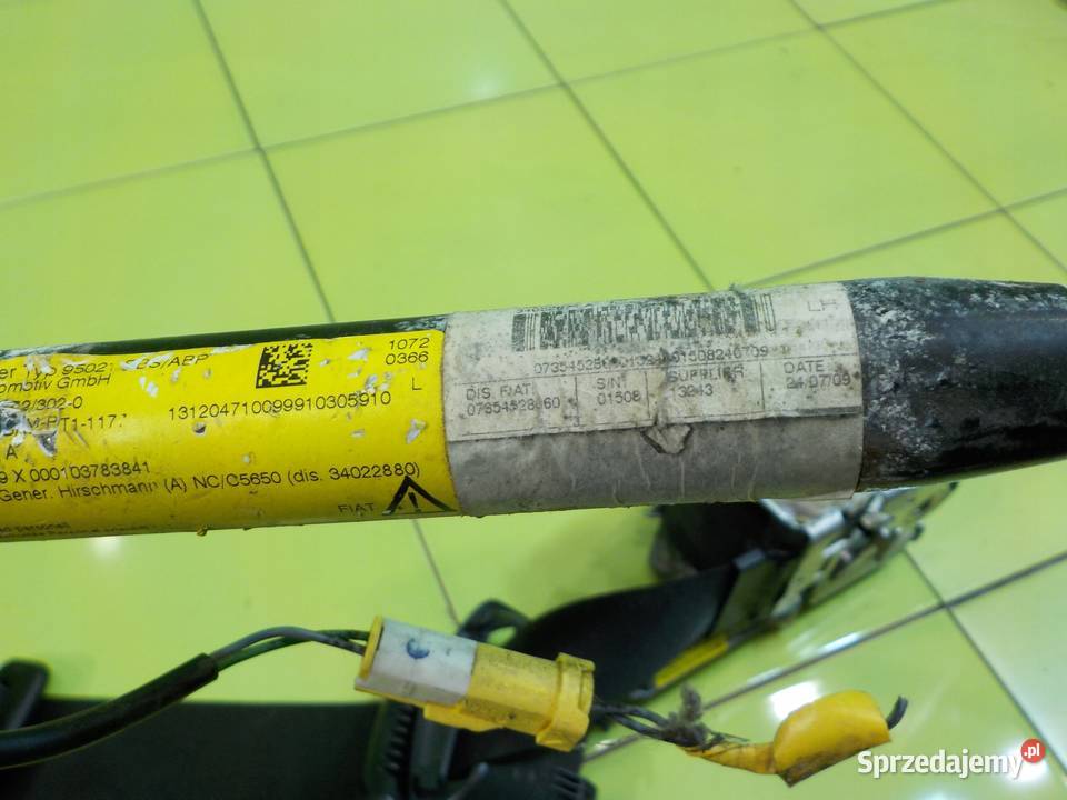 FIAT 500 09 B 12r 3D pas bezpieczenstwa lewy