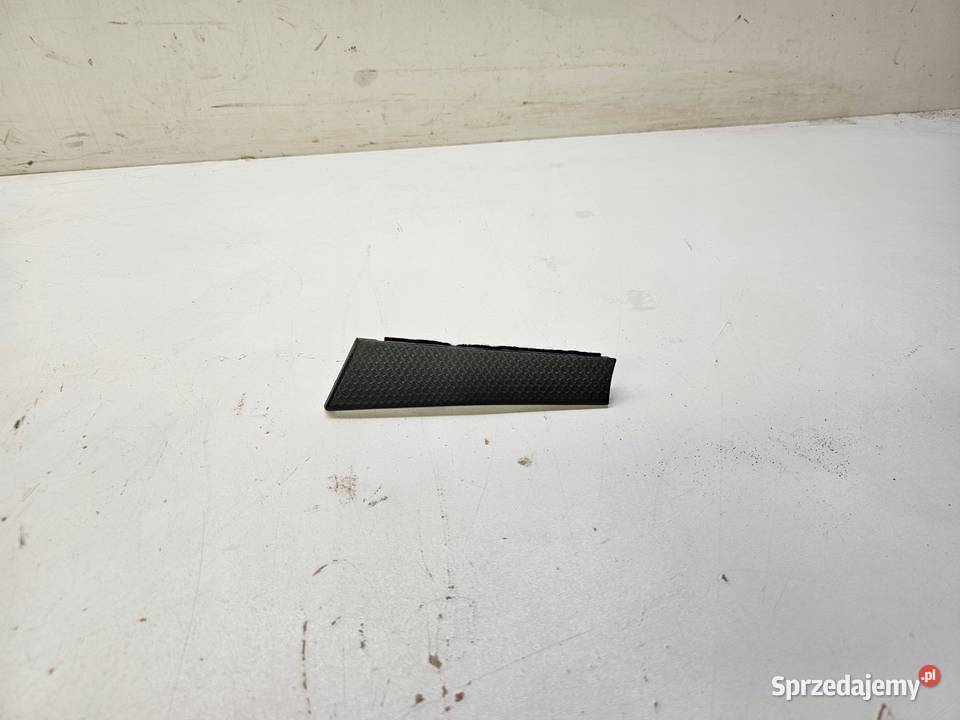 DEKOR DESKI ROZDZIELCZEJ AUDI Q3 F3 83B853241 Przystajń