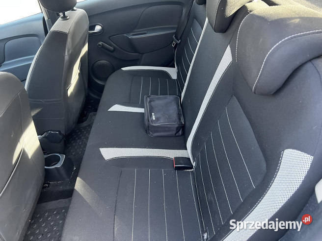 DACIA SANDERO 2019 89800 ccm 90 Warszawa