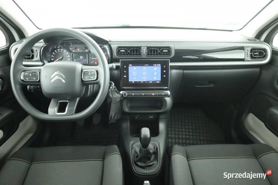 Citroen C3 12 PureTech przyciemniane szyby sprzedam