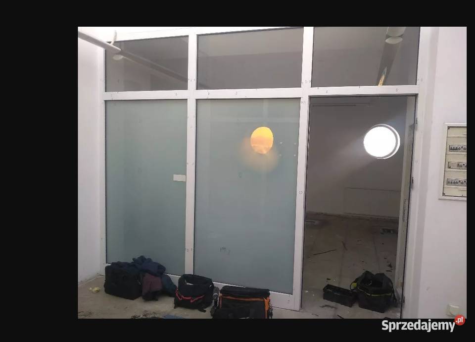 Witryna ALuminiowa sklepowa 340 315 x 277 3400 Warszawa