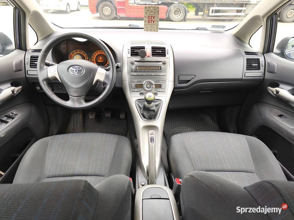Toyota Auris 16 LPG salon bezwypadkowy Mielec sprzedam