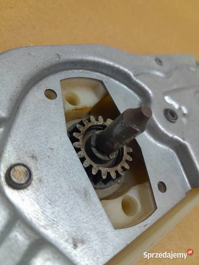 BMW E36 sedan manualna przekładnia szyberdachu