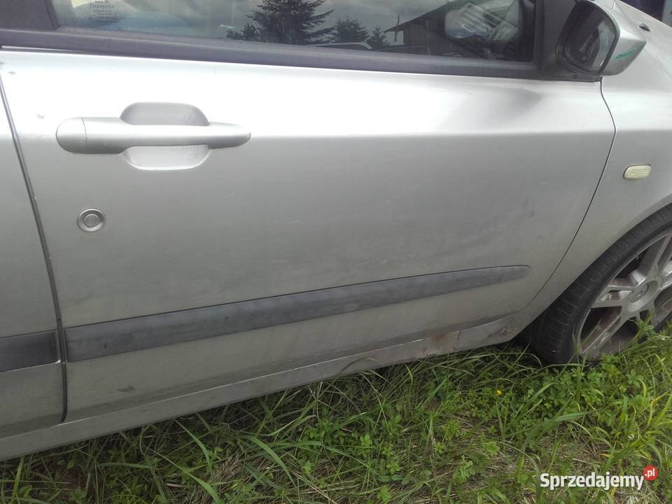 Fiat Stilo drzwi prawa strona przó tył kolor 647 osobowe Łódź