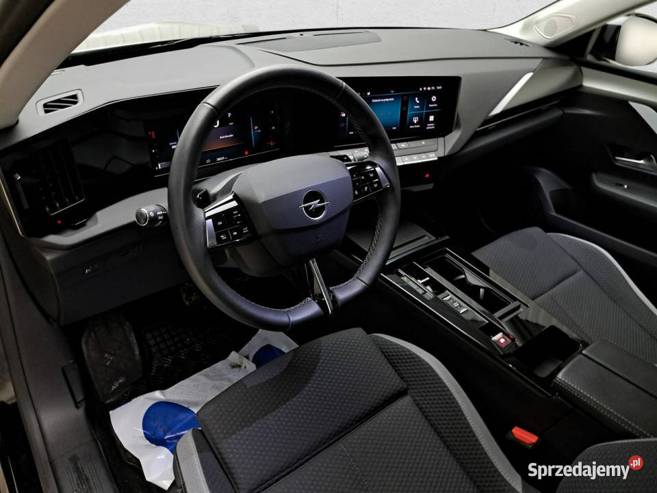 Opel Astra L 2021 Komorniki