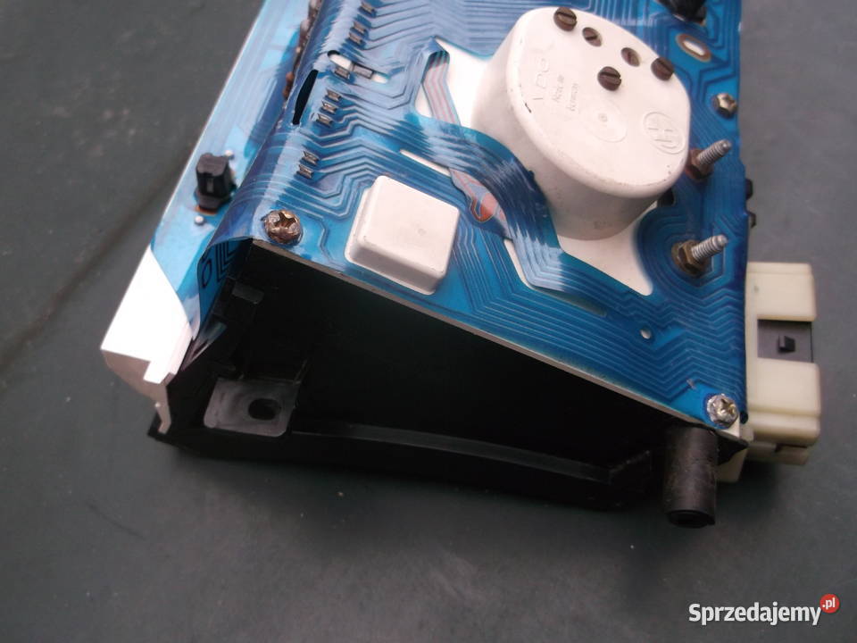 Licznik Volkswagen Golf II GTI 13 18 osobowe