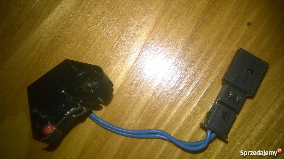 Mikroprzełącznik blokady oparcia fotela pasażera czujniki śląskie Poręba